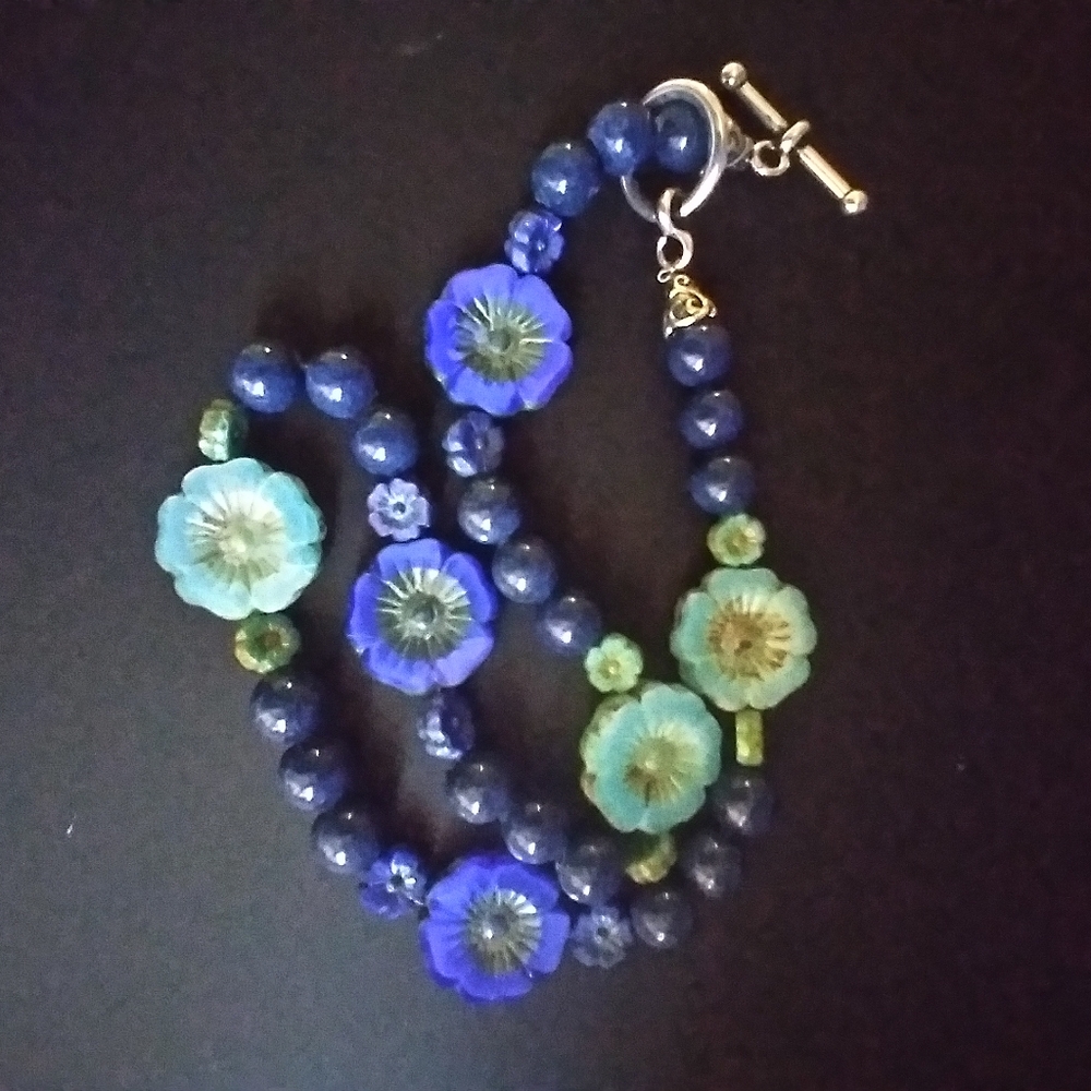 NEW 💥 19" Genuine Lapis & Blue Czech Glass🌺Flower Necklace II - Picture 9 of 12